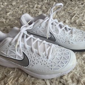 Nike Dragon Tennis Shoes